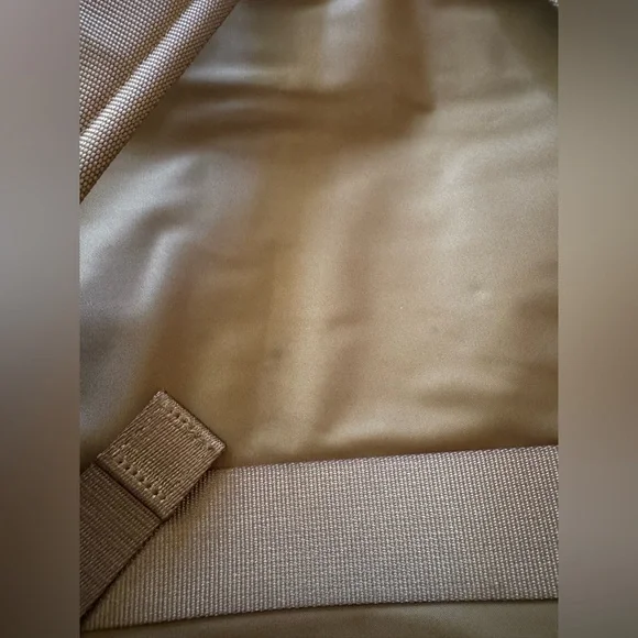 Lululemon Athletica Beige Women’s Backpack - Picture 5 of 8